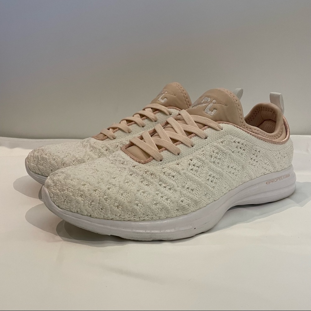 APL White Women's TechLoom Phantom (Size 7.5) - Picture 5 of 16